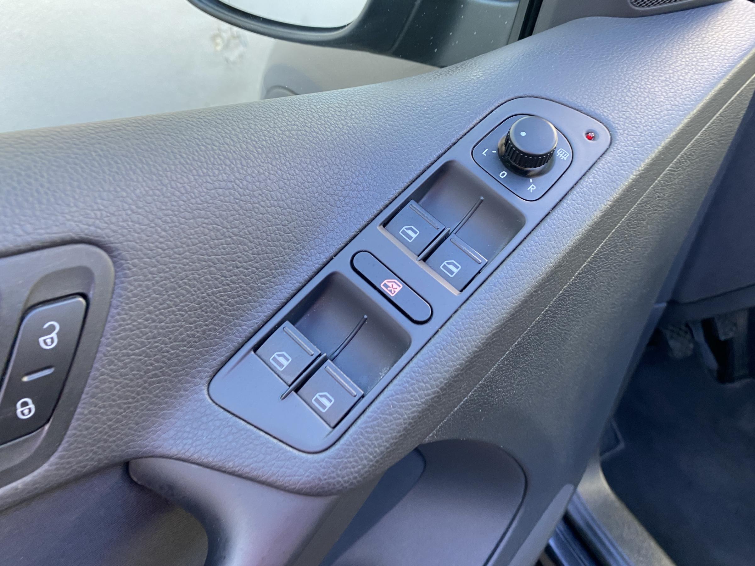 Volkswagen Tiguan, 2014 - pohled č. 13