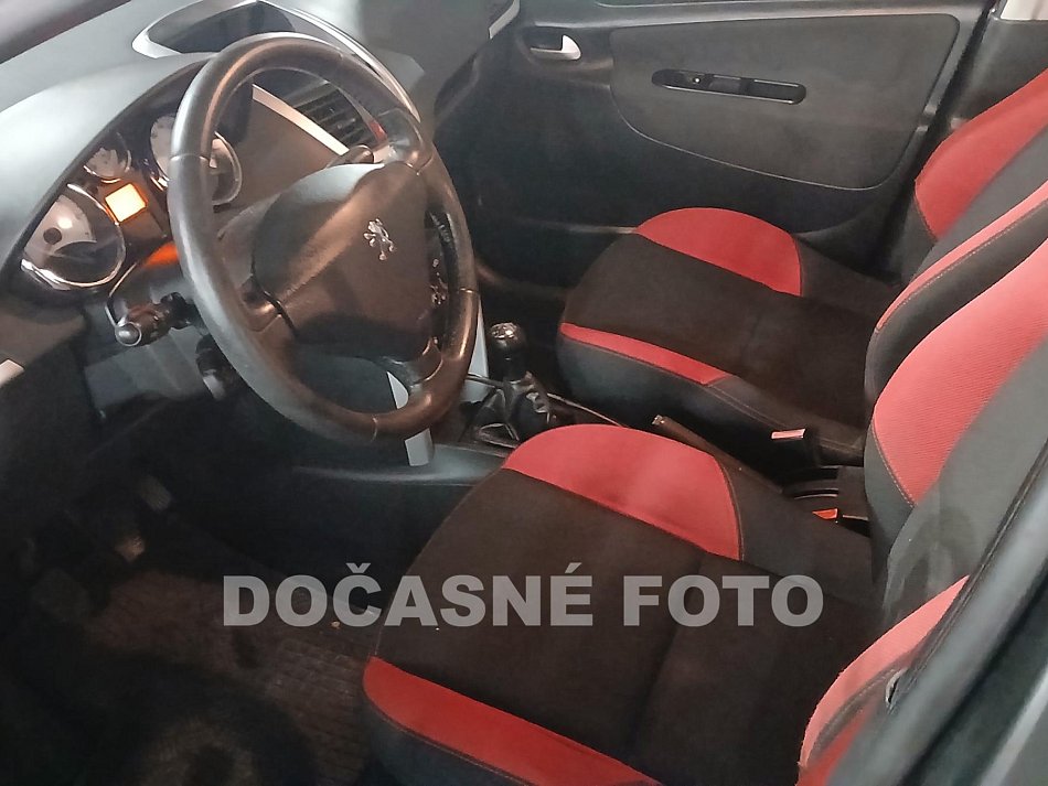 Peugeot 207 1.4i 