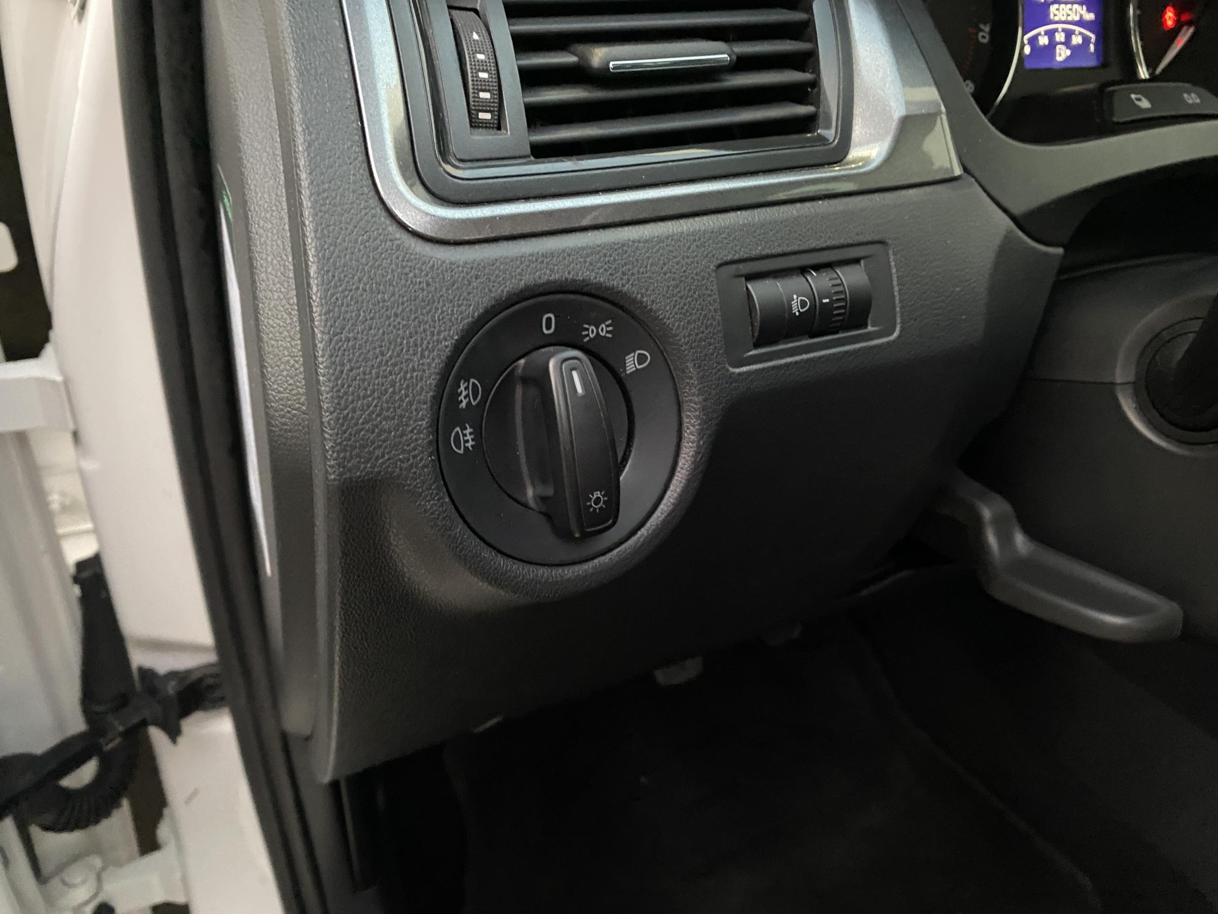 Škoda Rapid, 2014 - pohled č. 15