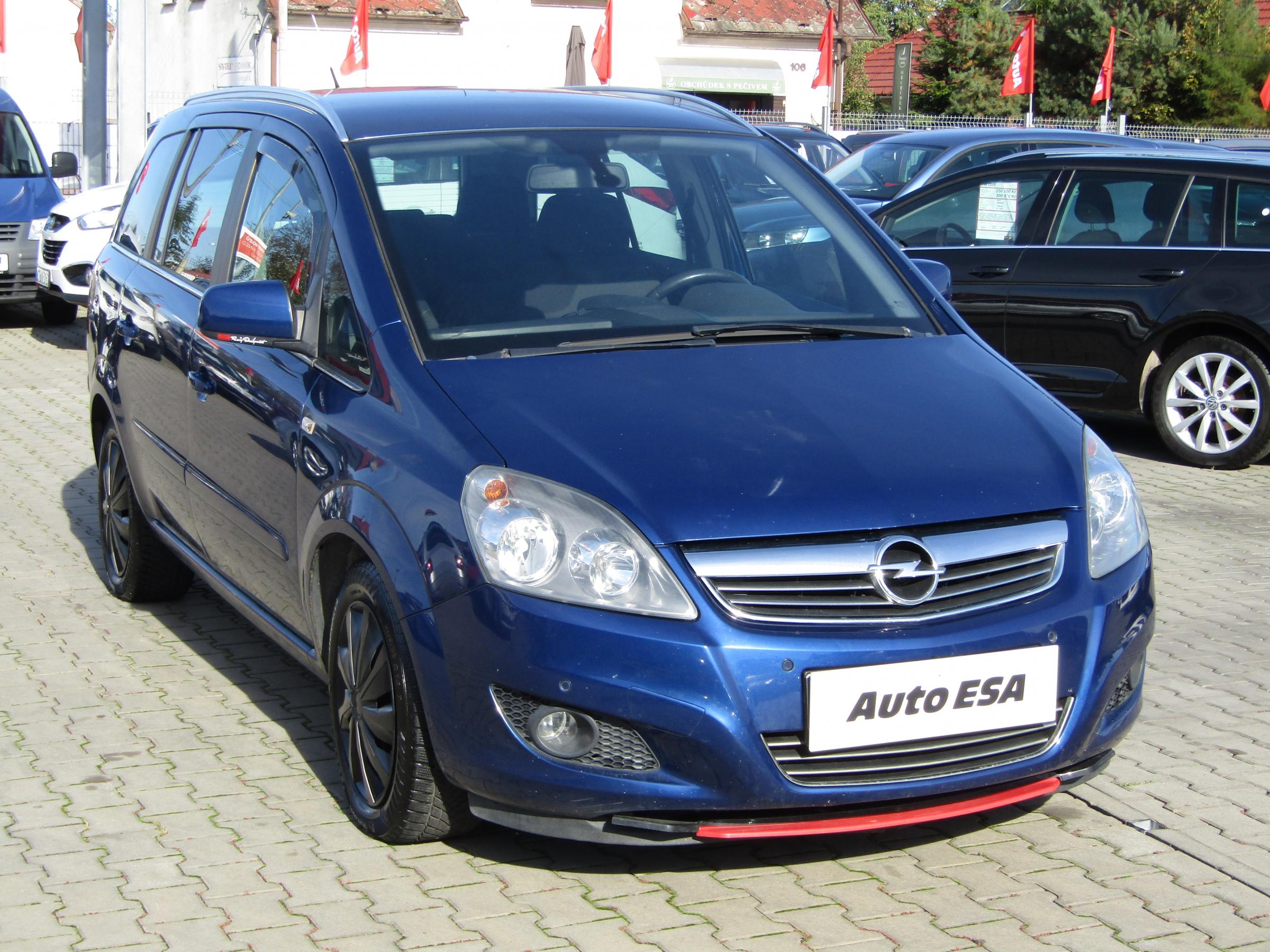 Opel Zafira, 2011