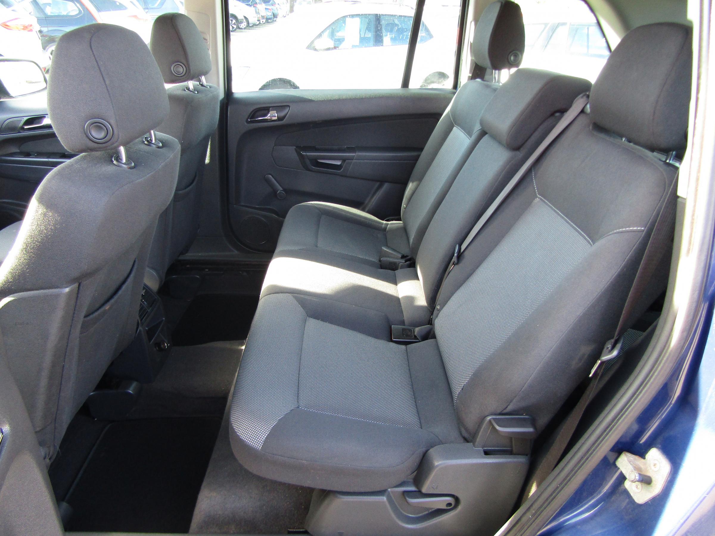 Opel Zafira, 2011 - pohled č. 10