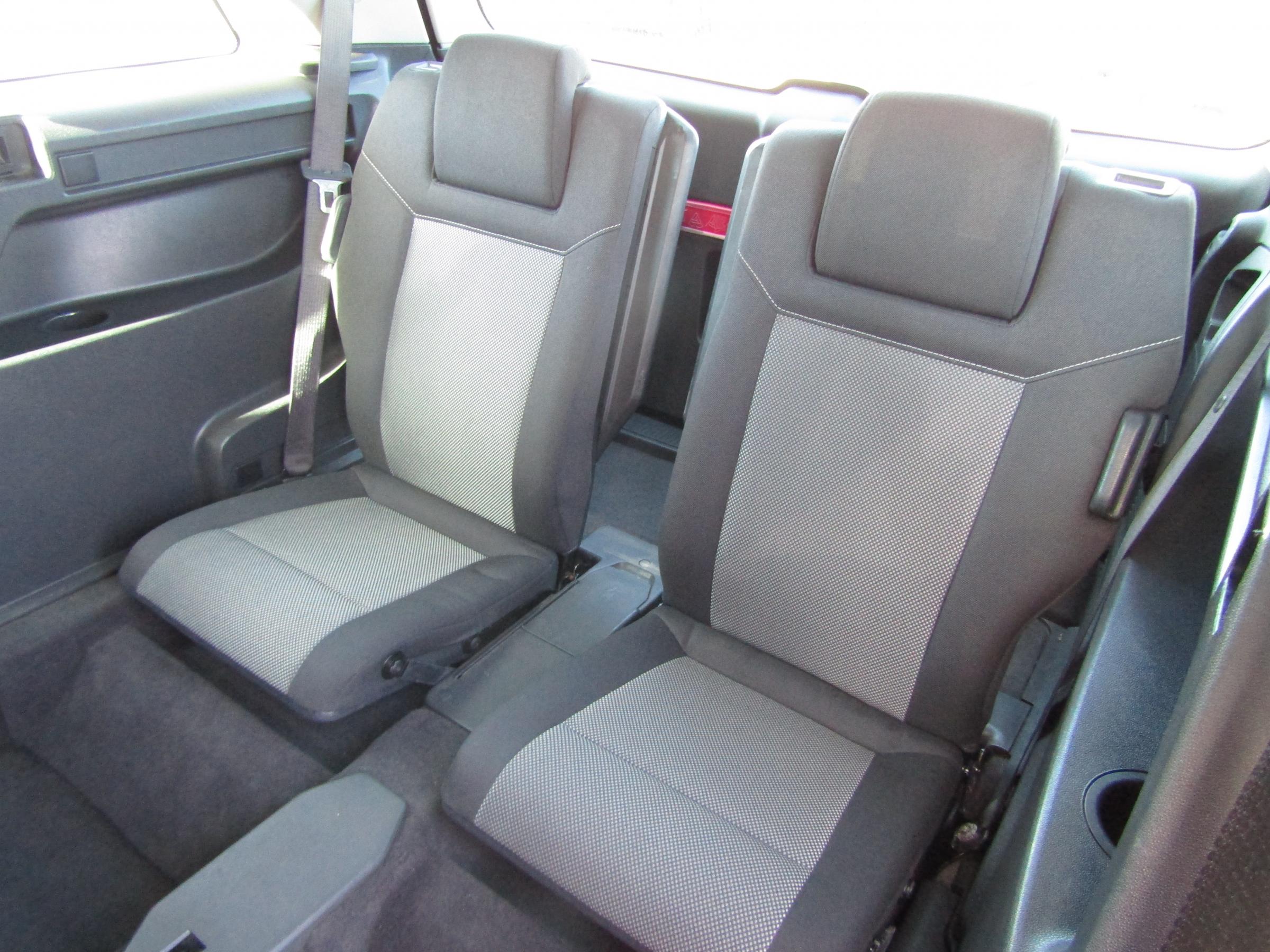 Opel Zafira, 2011 - pohled č. 11