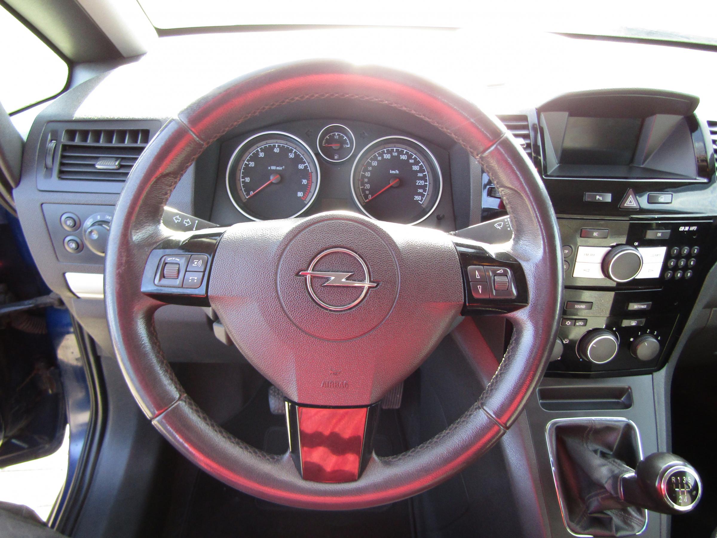 Opel Zafira, 2011 - pohled č. 16