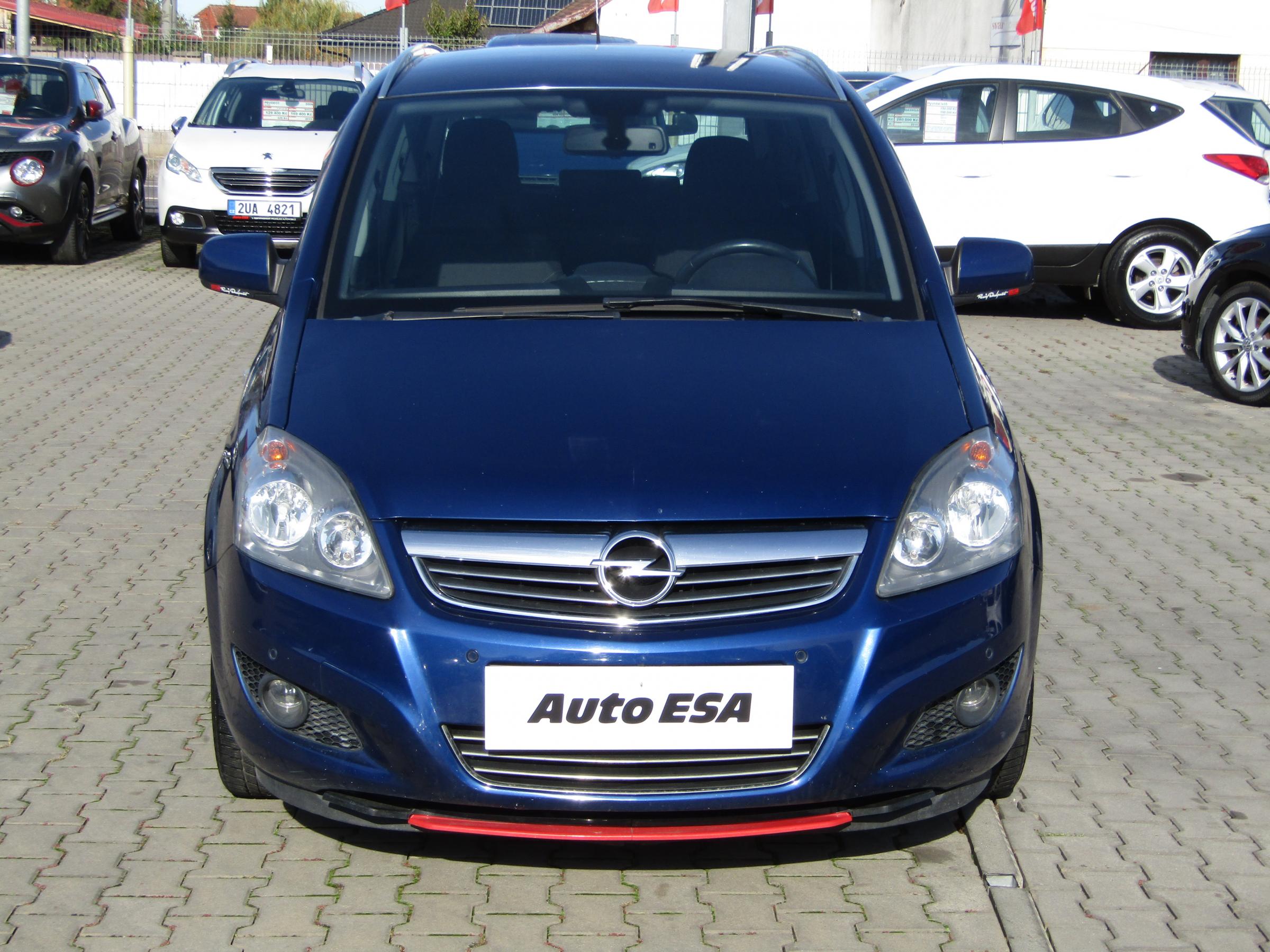 Opel Zafira, 2011 - pohled č. 2