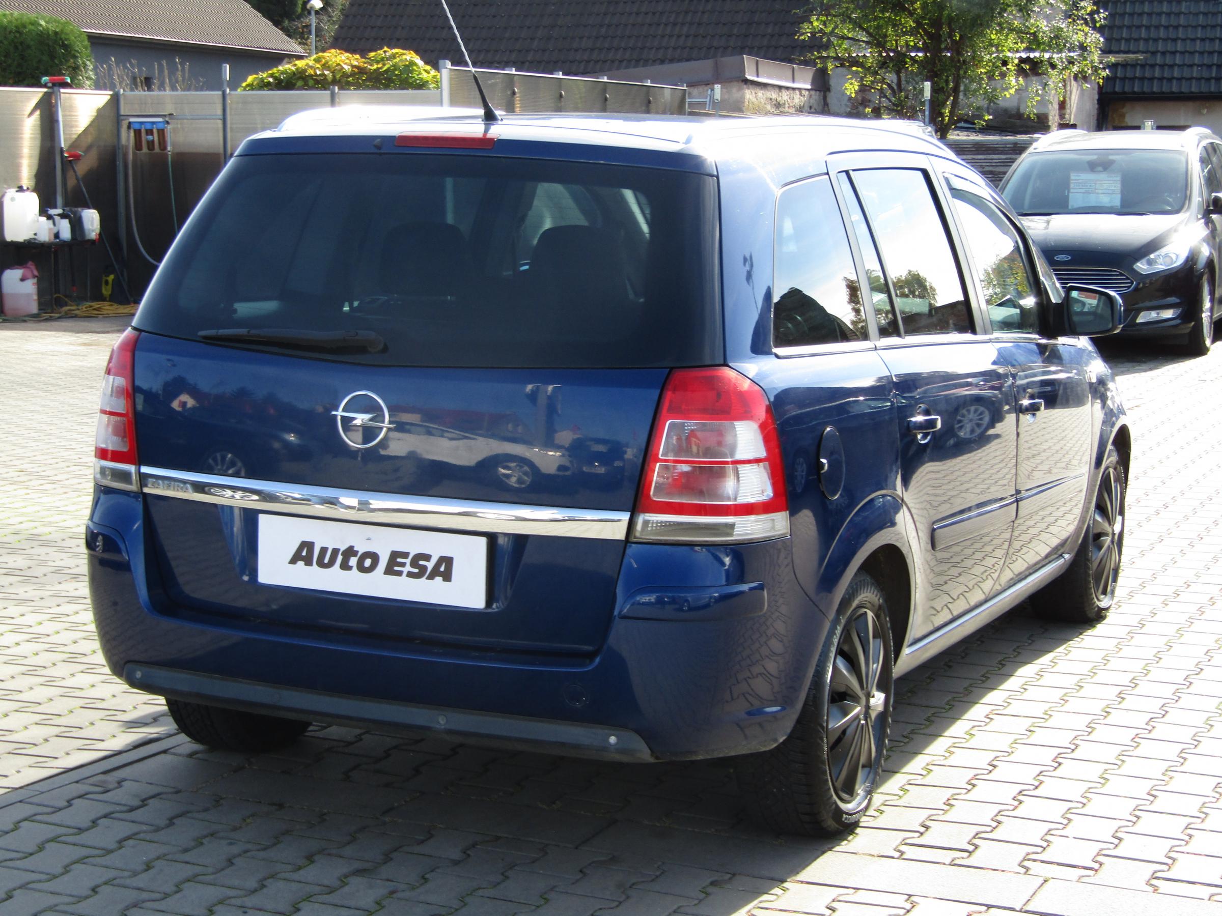 Opel Zafira, 2011 - pohled č. 4