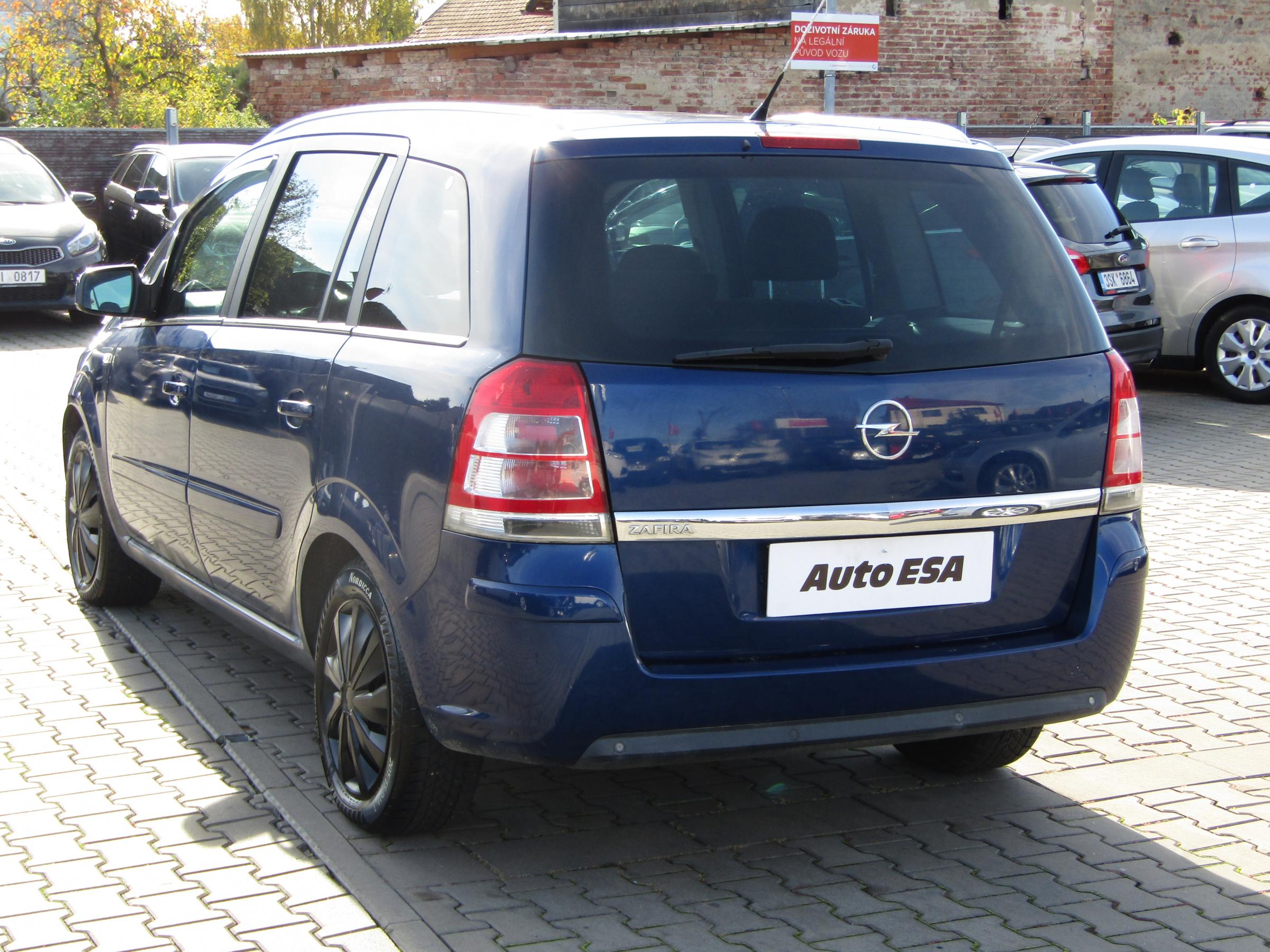 Opel Zafira, 2011 - pohled č. 6