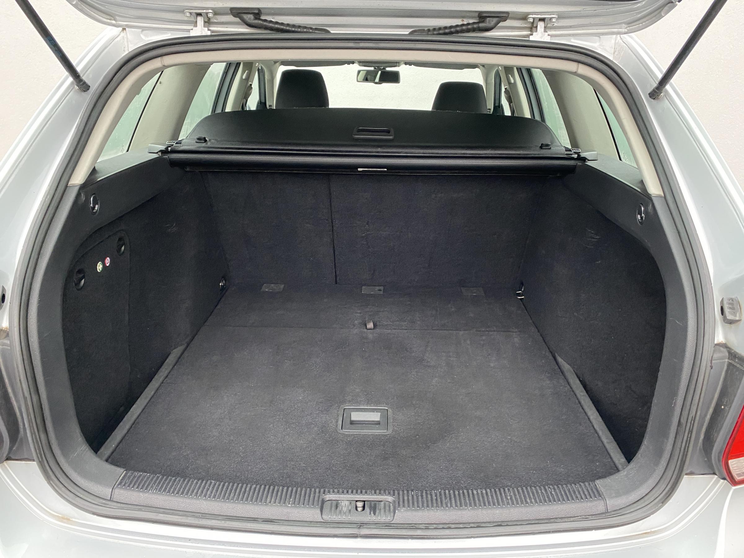 Volkswagen Golf, 2012 - pohled č. 7