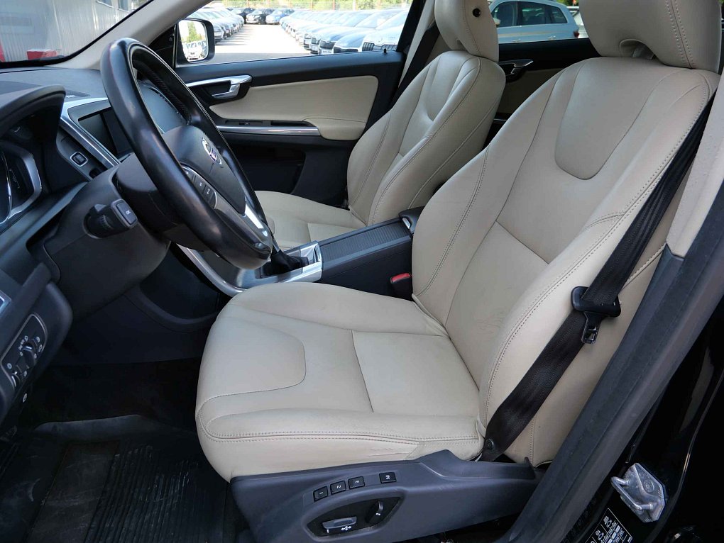 Volvo XC60 2.0 D4 Summum