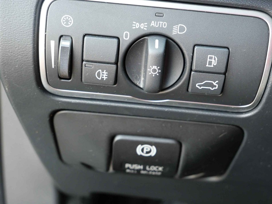 Volvo XC60 2.0 D4 Summum