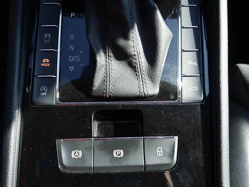 Škoda Superb III 2.0TDi Style