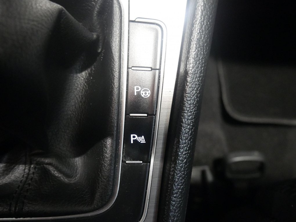 Volkswagen Golf 1.4 TSI 