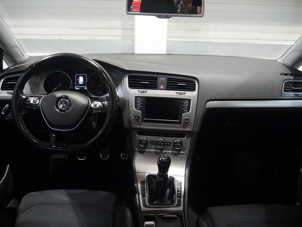 Volkswagen Golf 1.4 TSI 