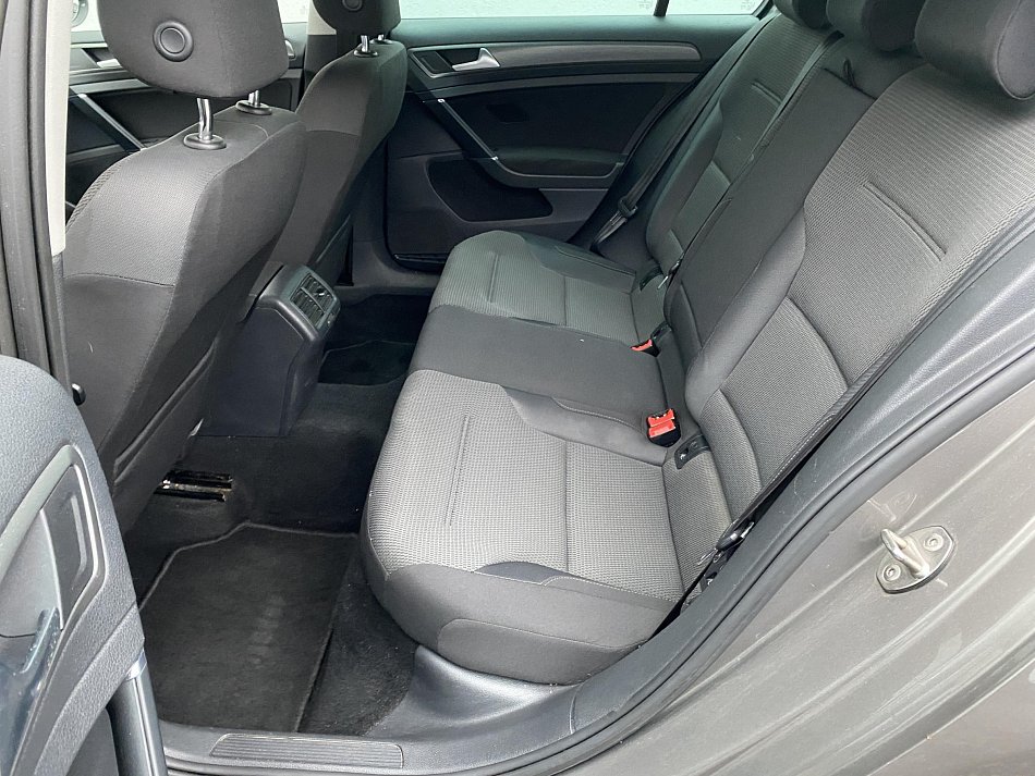 Volkswagen Golf 1.2 TSi Comfortline VII