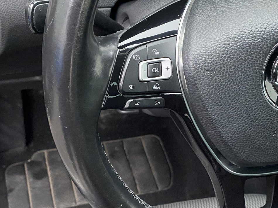 Volkswagen Golf 1.2 TSi Comfortline VII