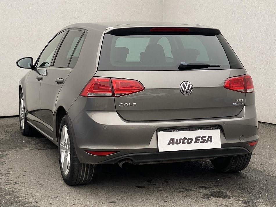 Volkswagen Golf 1.2 TSi Comfortline VII