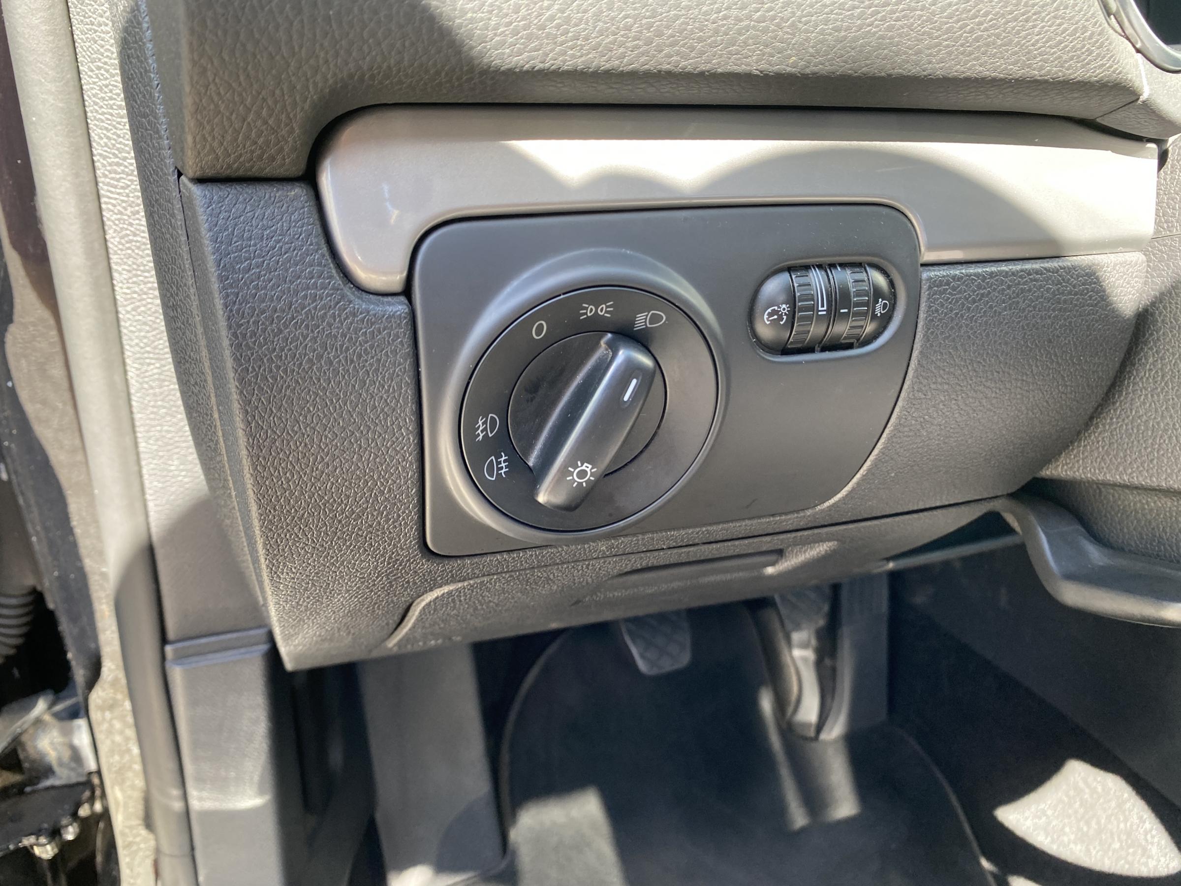 Volkswagen Golf, 2011 - pohled č. 15