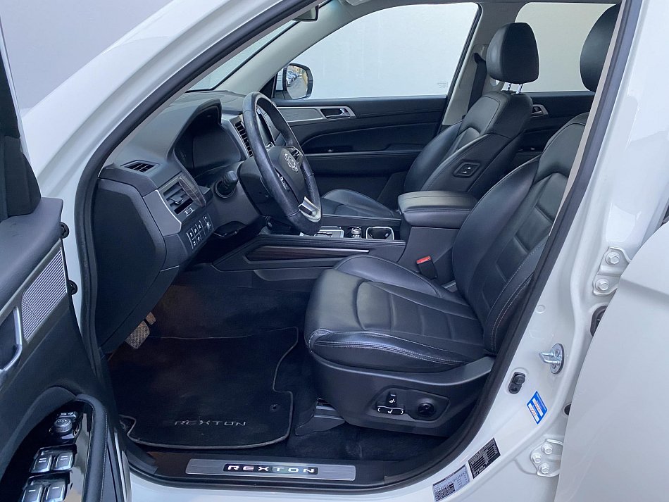 SsangYong Rexton 2.2 D Crystal 4WD