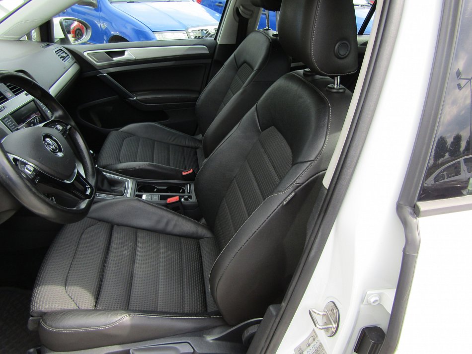 Volkswagen Golf 1.4TSI 