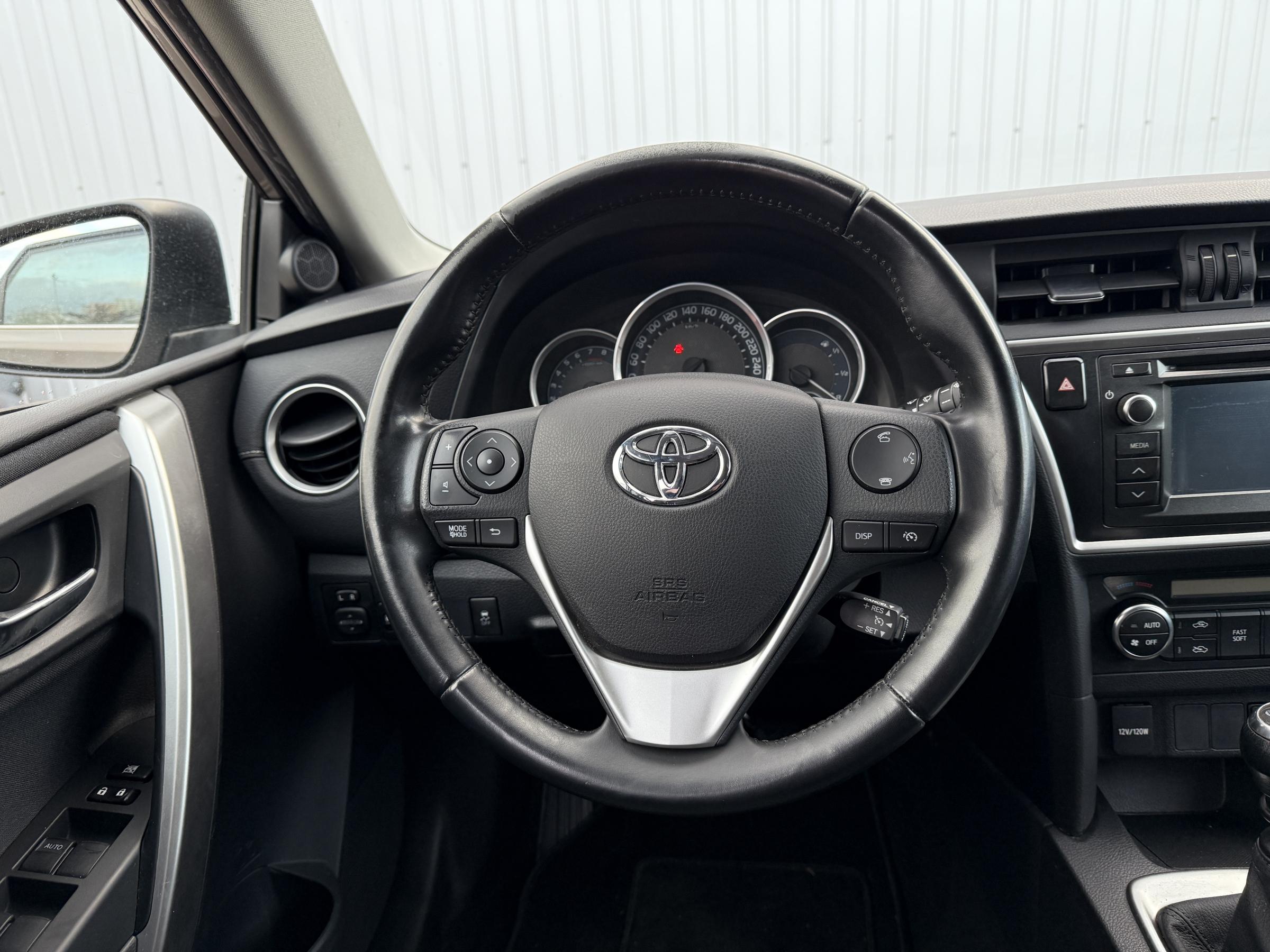 Toyota Auris, 2014 - pohled č. 12