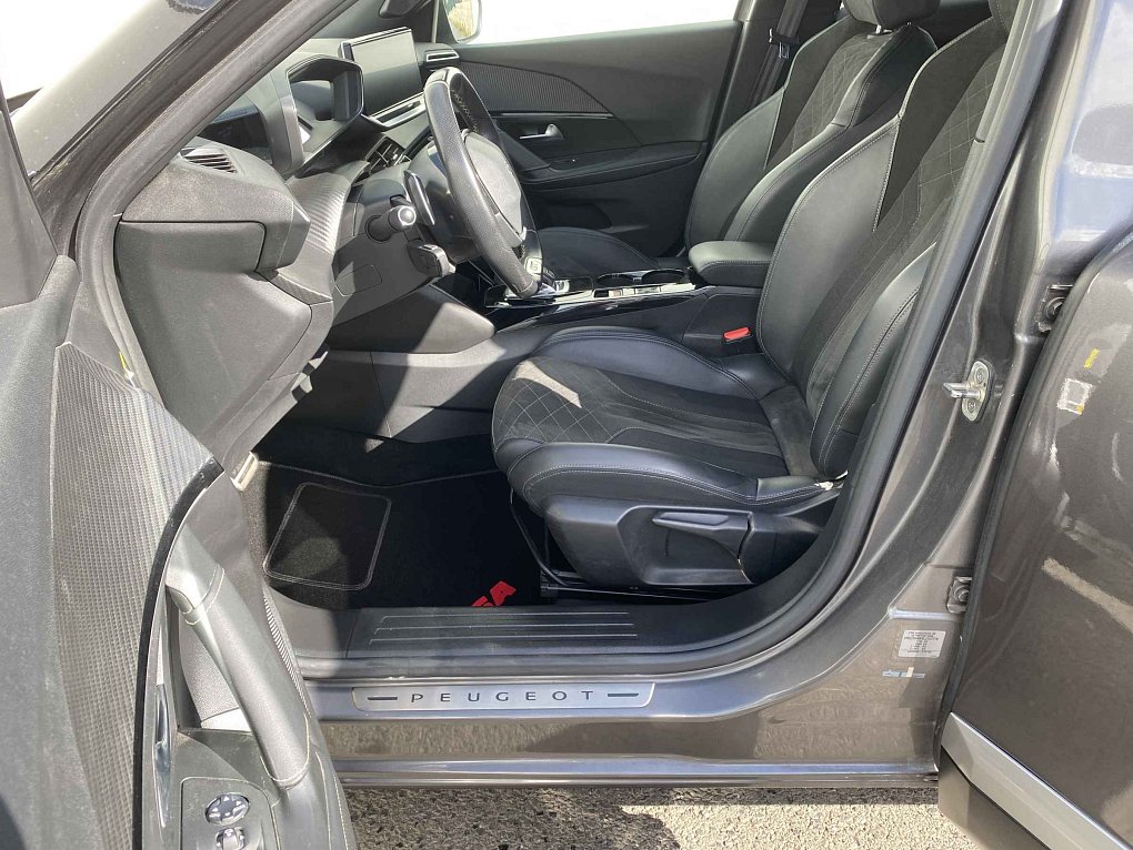 Peugeot 2008 1.2 PT GT