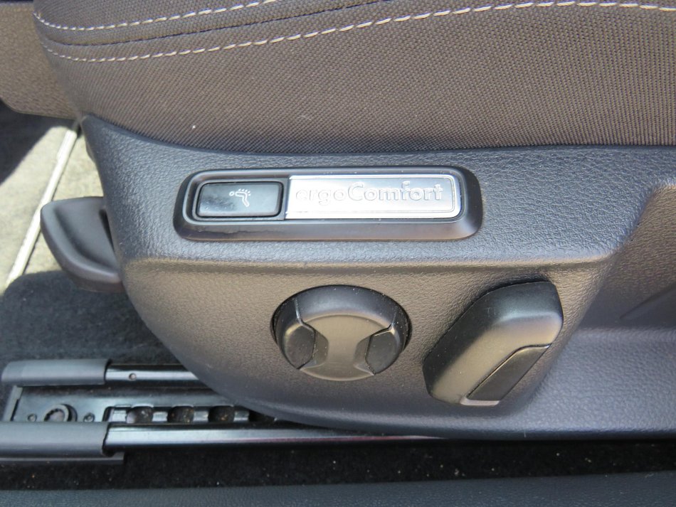 Volkswagen Passat 2.0TDi 