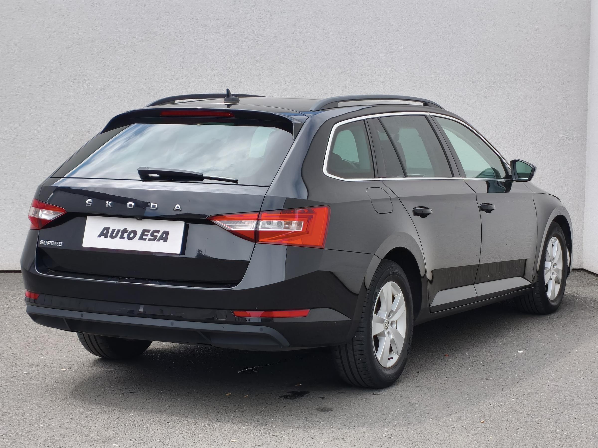 Škoda Superb III, 2019 - pohled č. 4