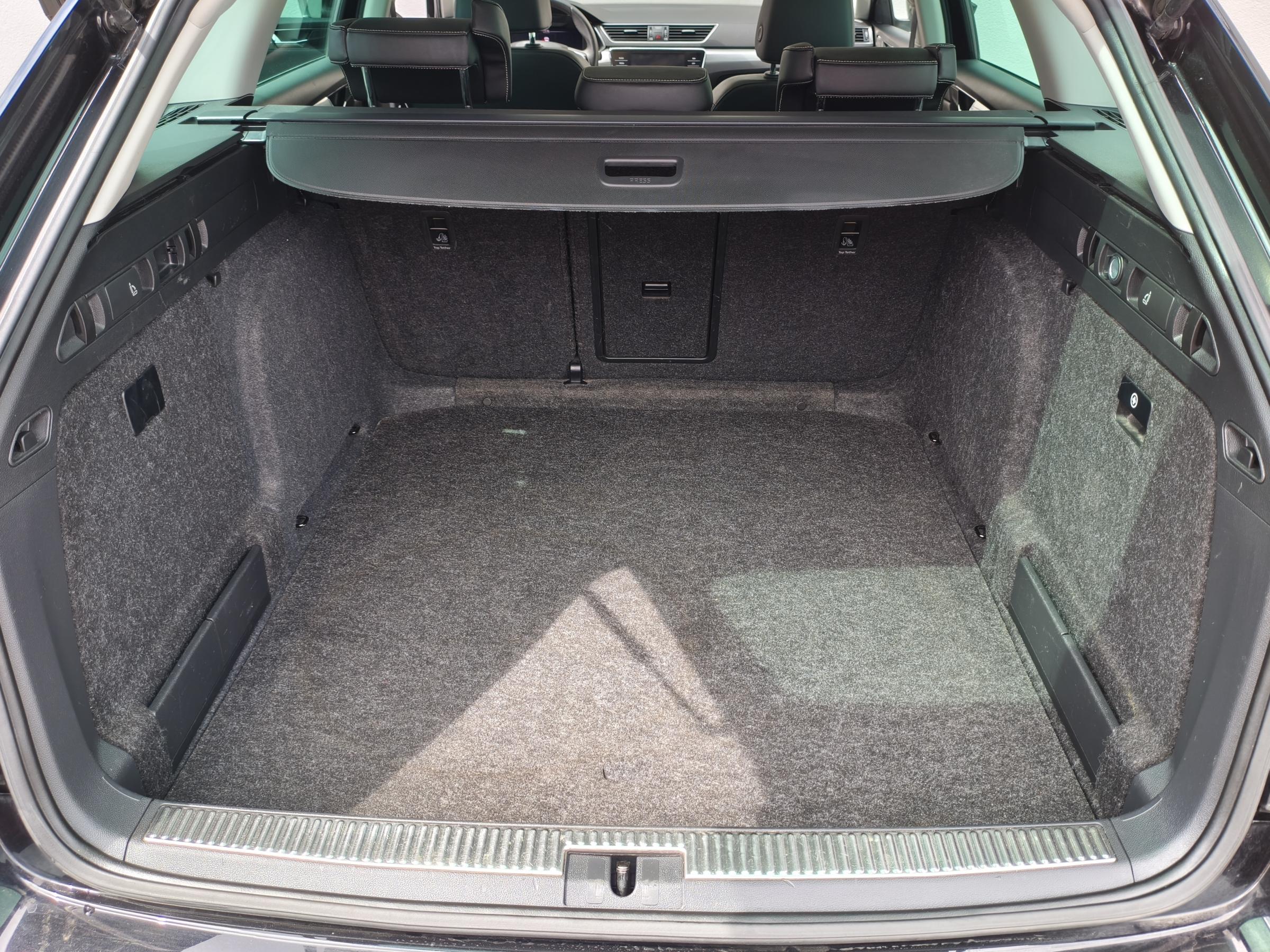 Škoda Superb III, 2019 - pohled č. 8