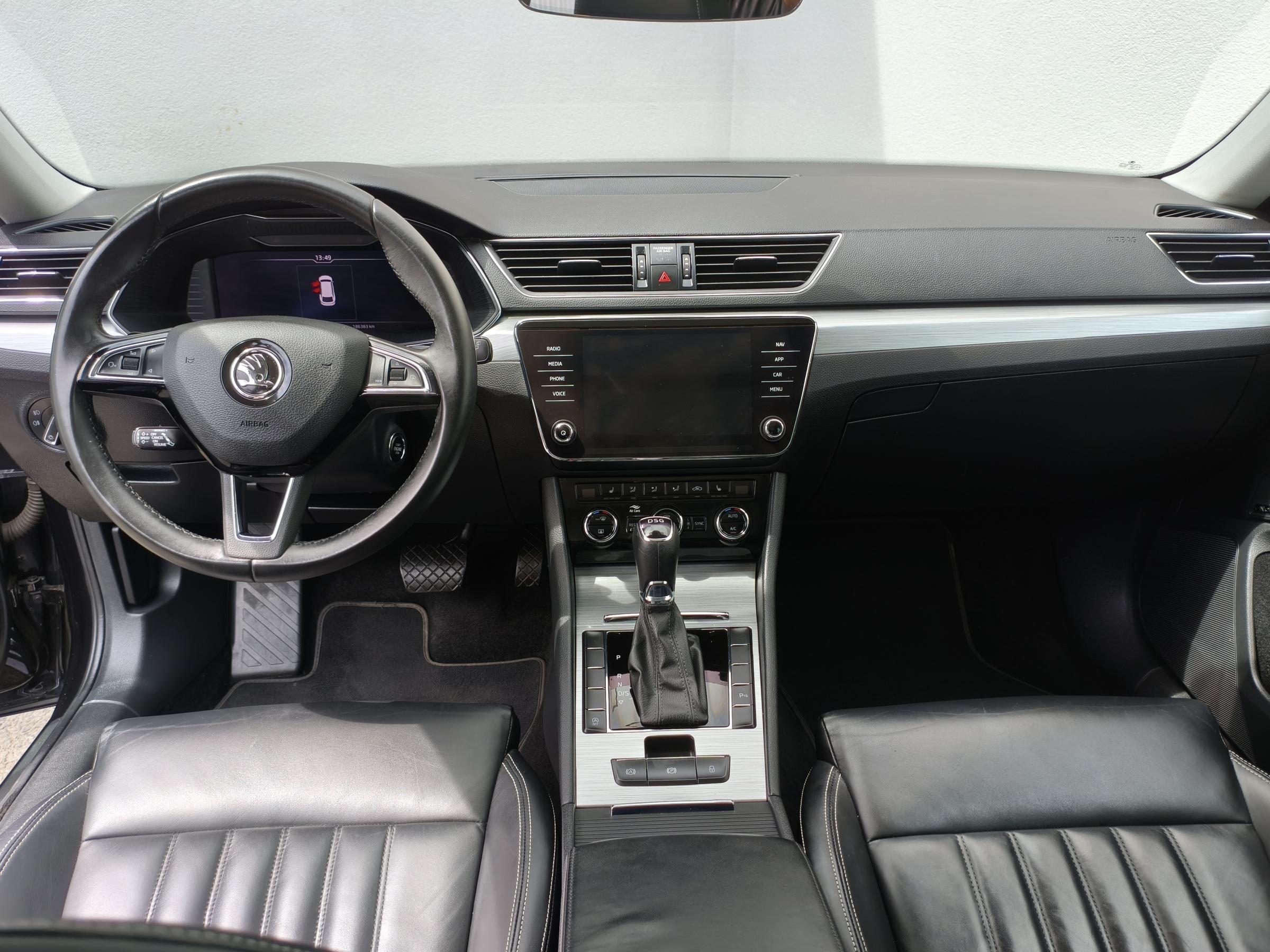Škoda Superb III, 2019 - pohled č. 9