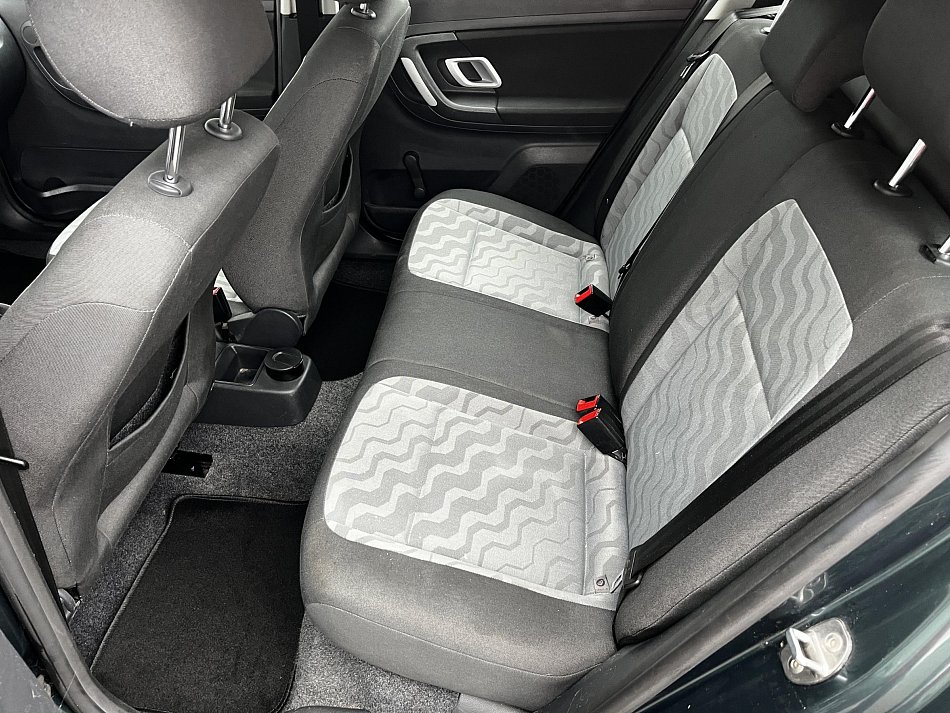 Škoda Fabia II 1.4 16V Ambition