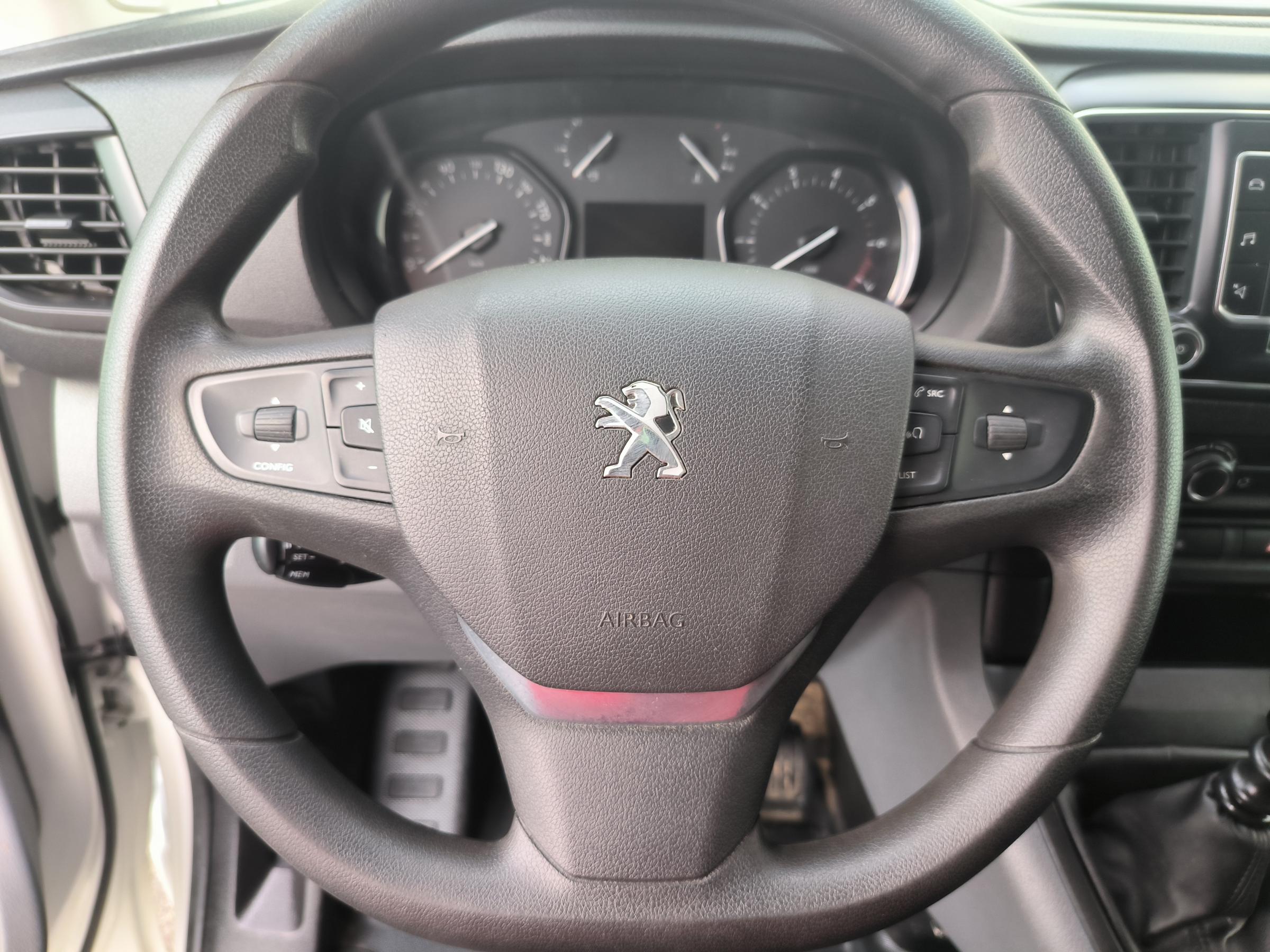 Peugeot Expert, 2020 - pohled č. 20