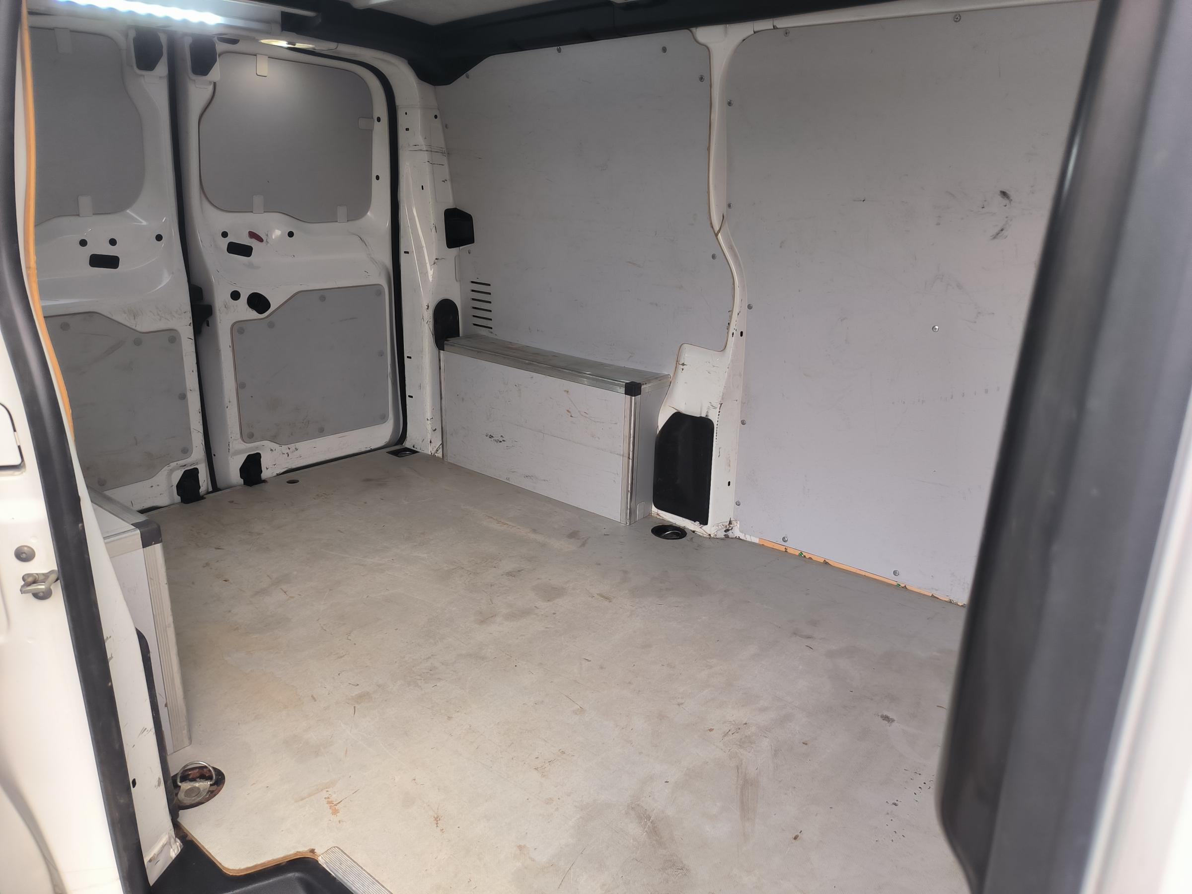 Peugeot Expert, 2020 - pohled č. 9