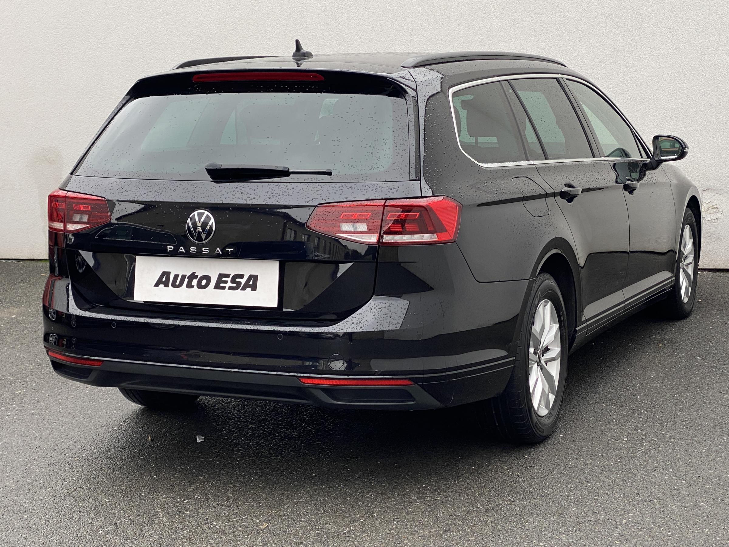 Volkswagen Passat, 2021 - pohled č. 4