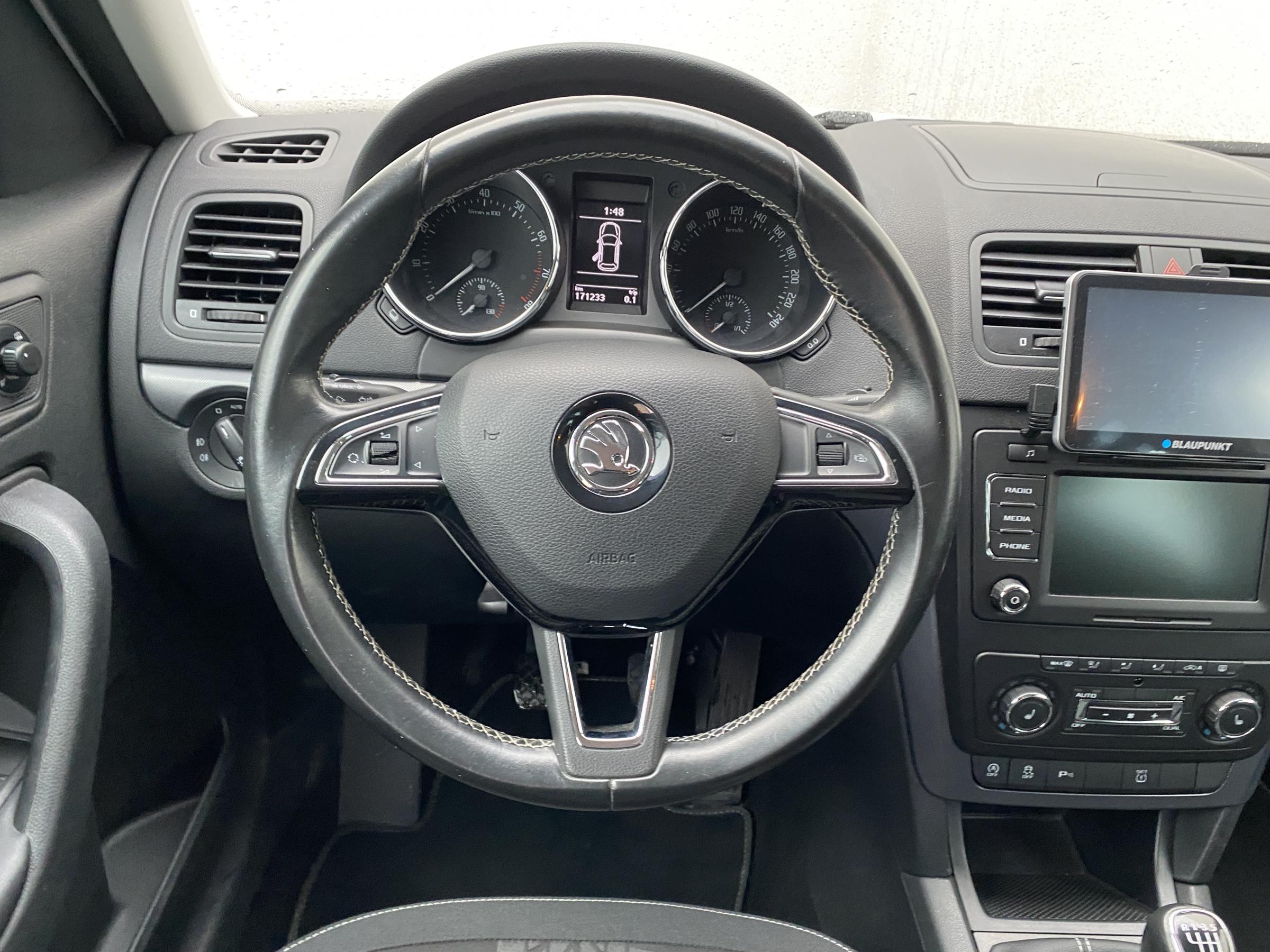 Škoda Yeti, 2015 - pohled č. 11