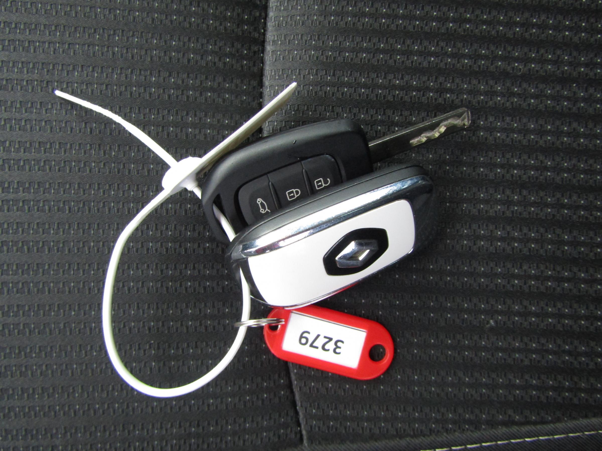 Renault Mégane, 2017 - pohled č. 17