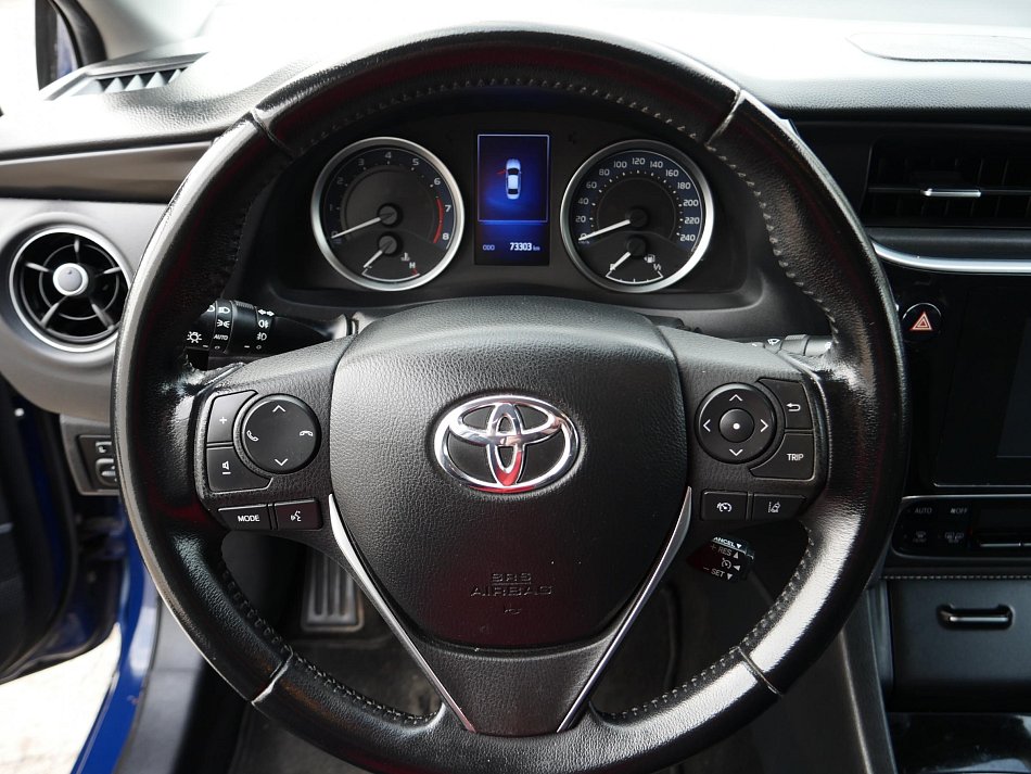 Toyota Corolla 1.6 i 