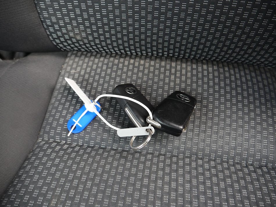 Toyota Corolla 1.6 i 