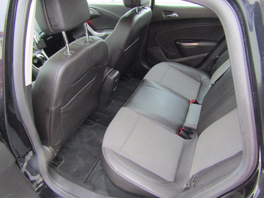 Opel Astra 1.4T Cosmo