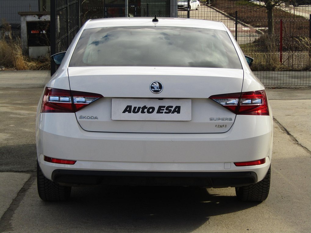 Škoda Superb 2.0TDi  4x4