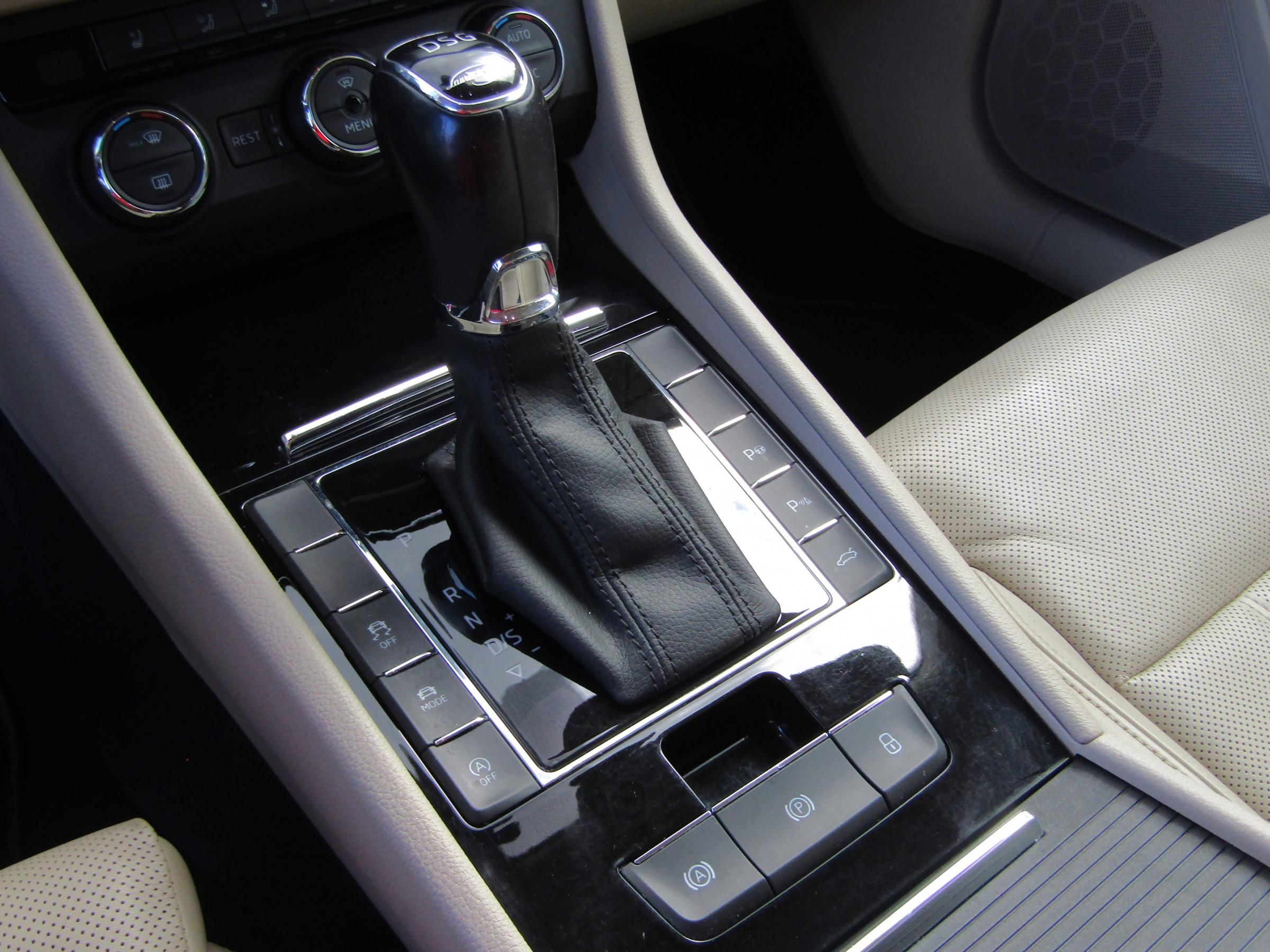 Škoda Superb, 2015 - pohled č. 15