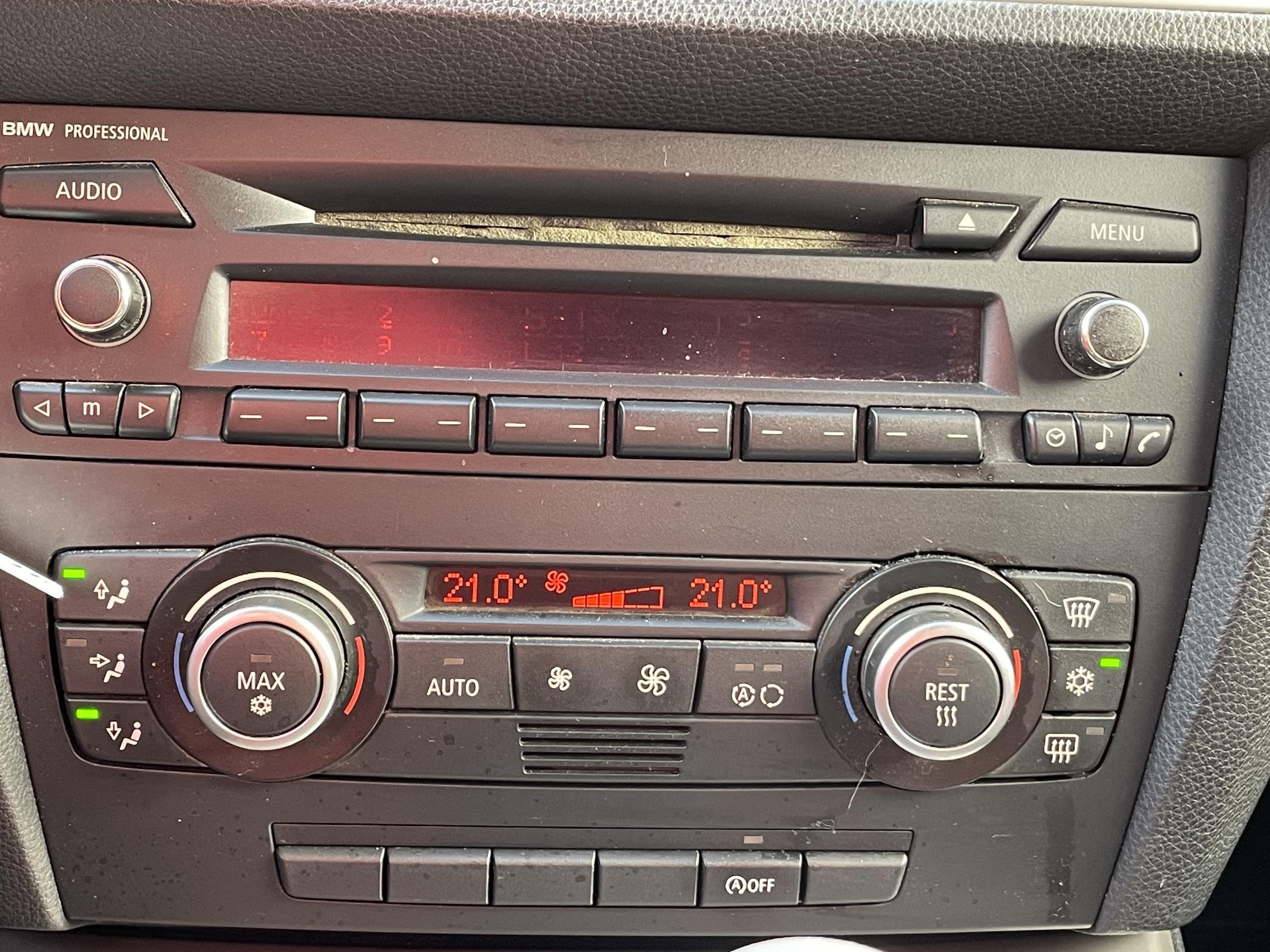 BMW Řada 3, 2007 - pohled č. 13