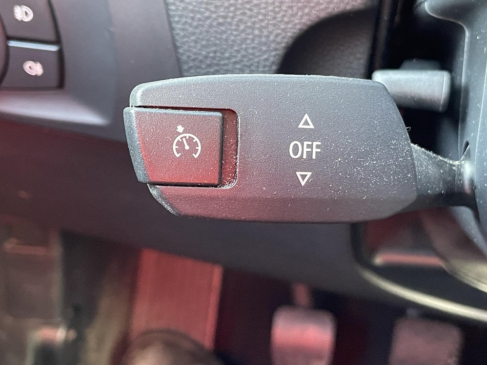 BMW Řada 3 2.0 i  318i