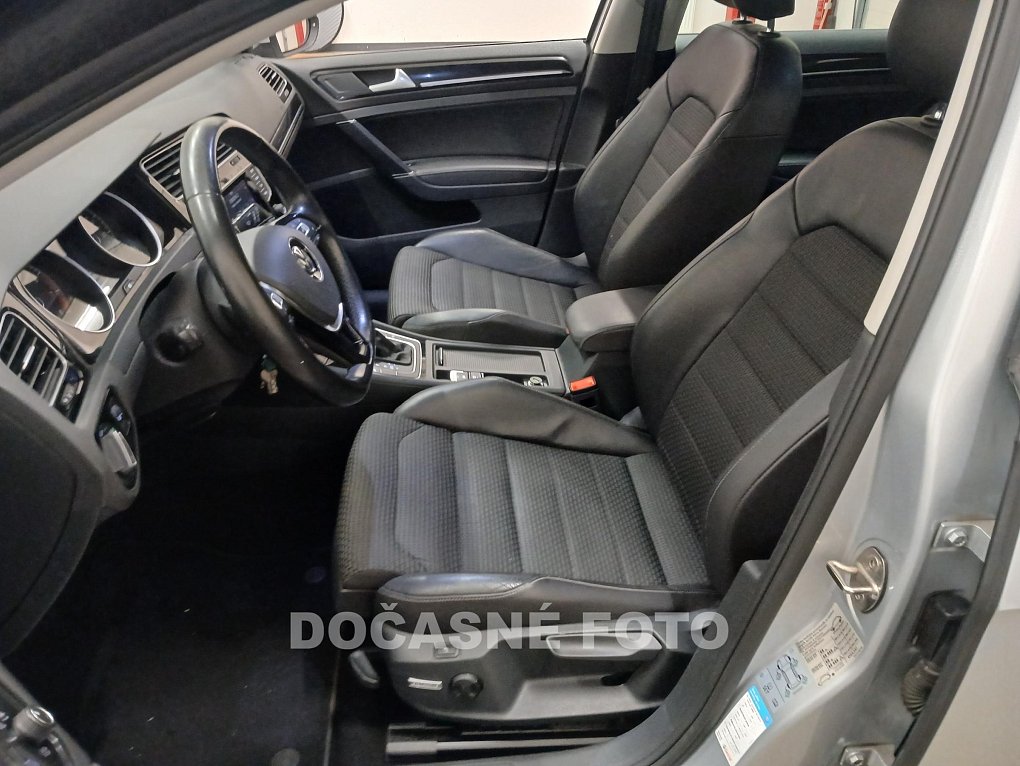Volkswagen Golf 1.4 tsi 