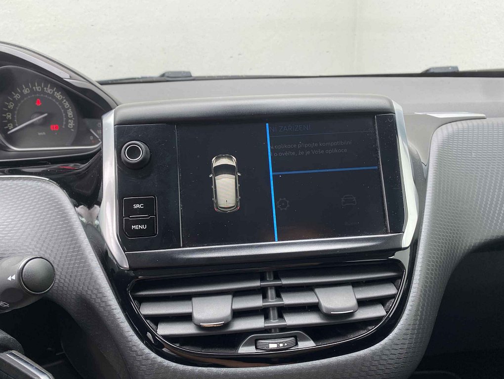 Peugeot 208 1.2PT Signature