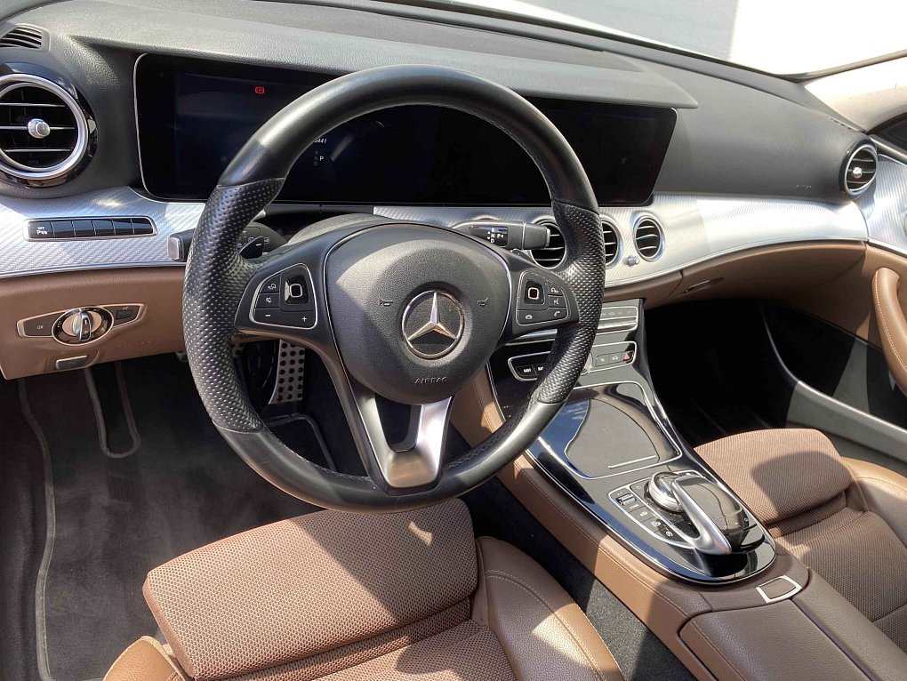 Mercedes-Benz Třída E 2.0 d  4Matic E 220