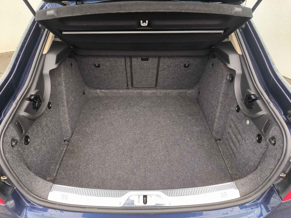 Škoda Superb II 2.0TDi Elegance 4x4
