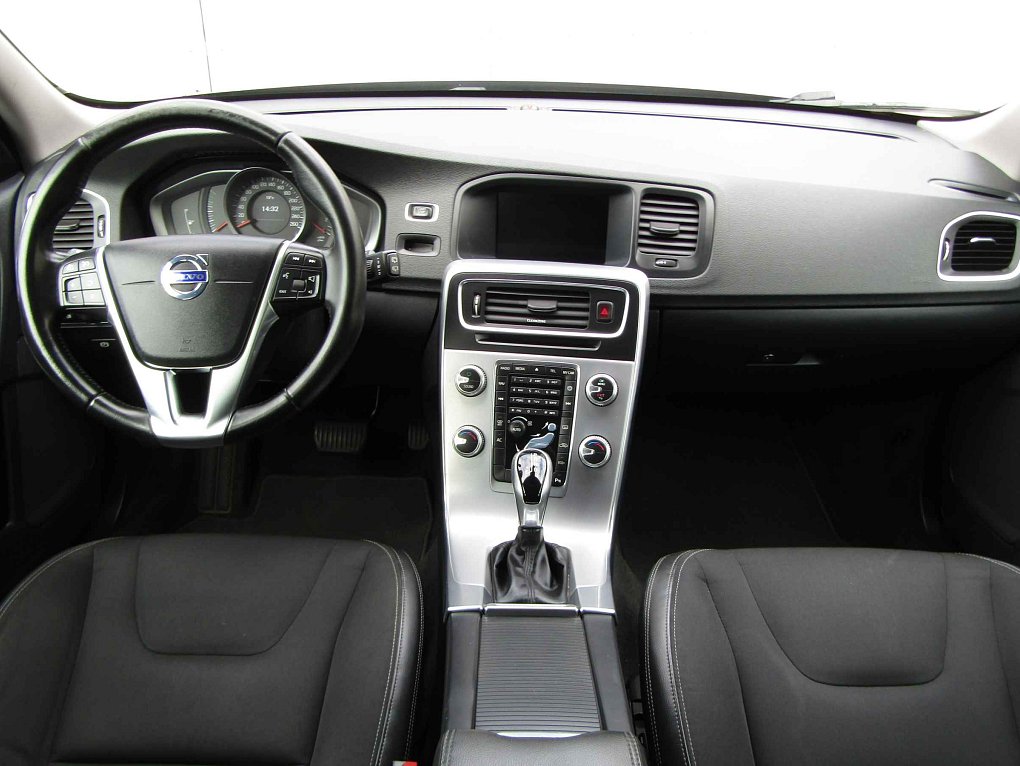 Volvo V60 2.0 D Cross Country