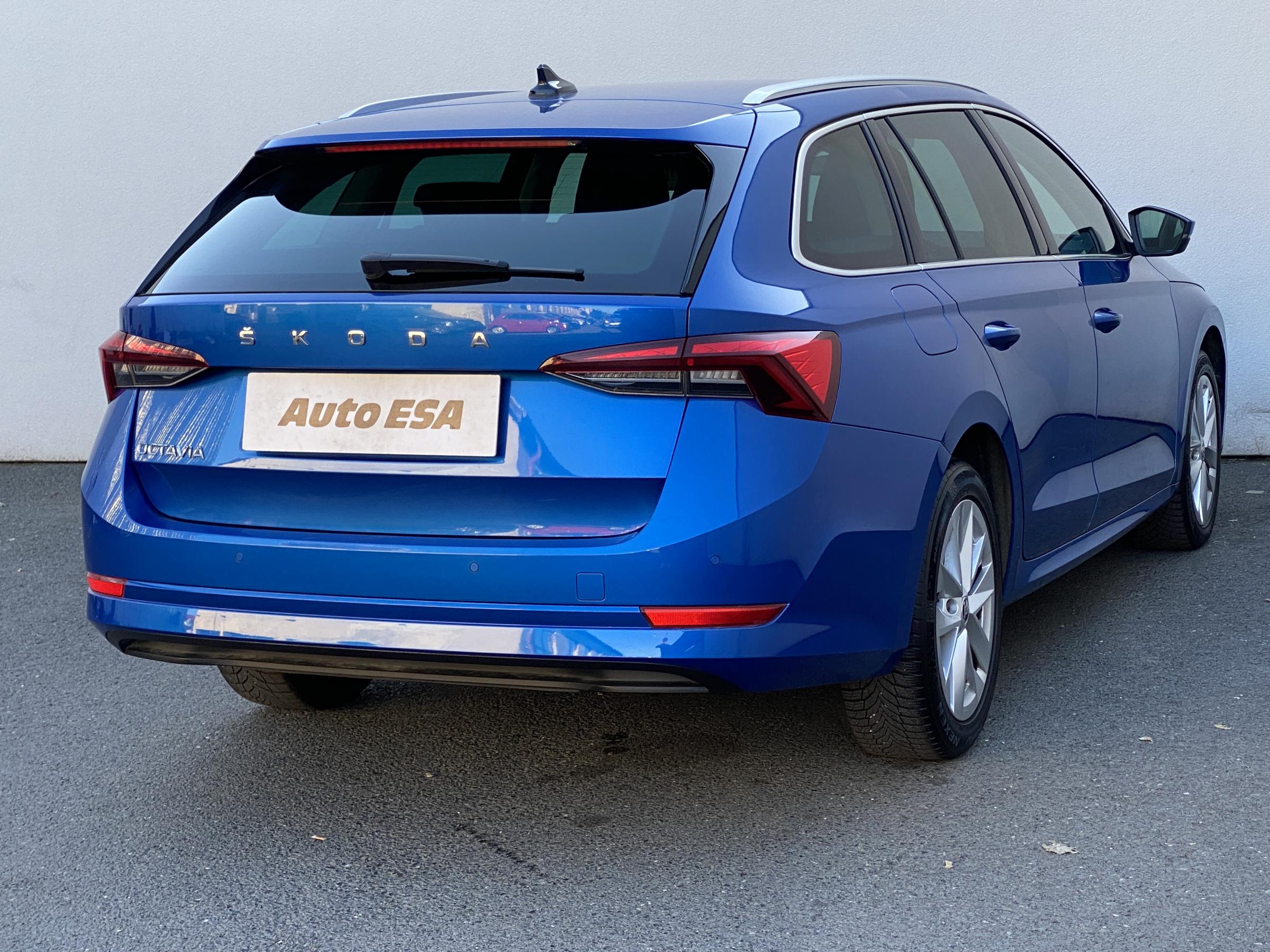 Škoda Octavia IV, 2021 - pohled č. 4