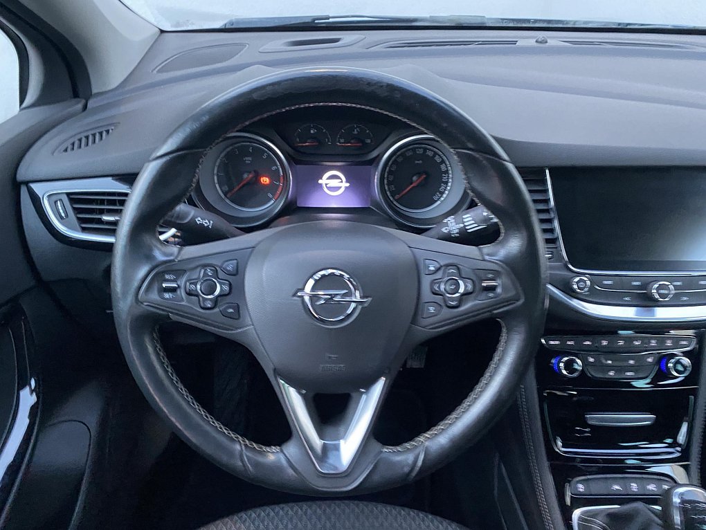 Opel Astra 1.4 T Innovation