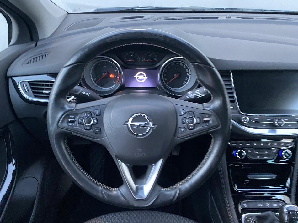 Opel Astra 1.4 T Innovation