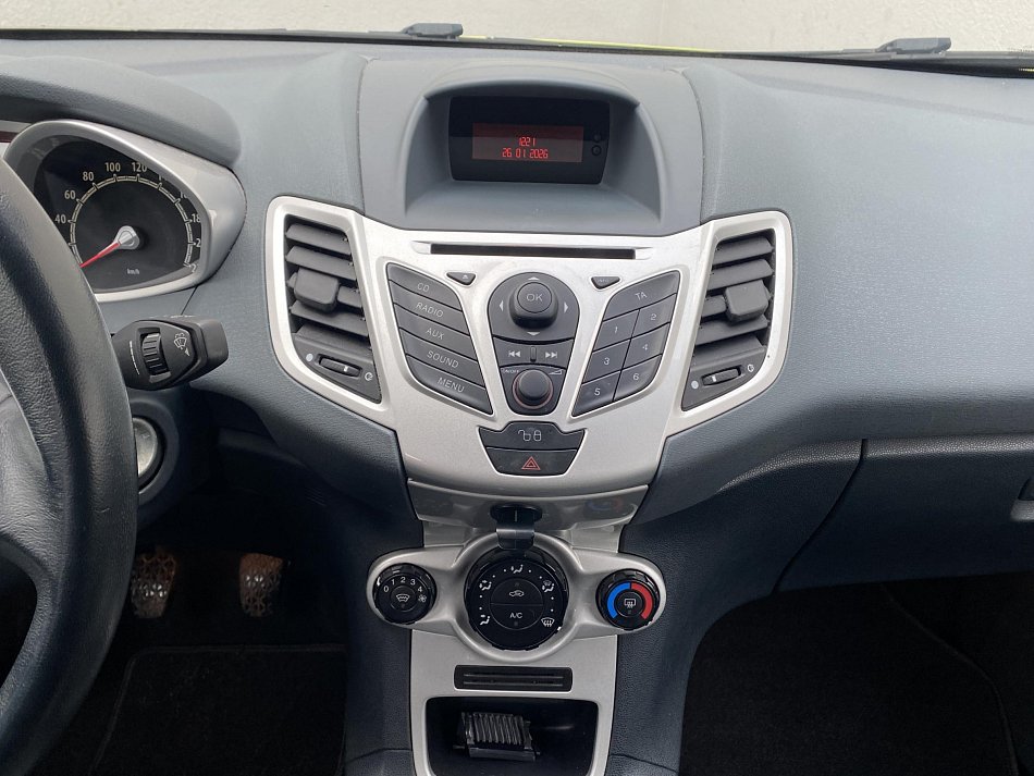 Ford Fiesta 1.6 Ti-VCT Titanium